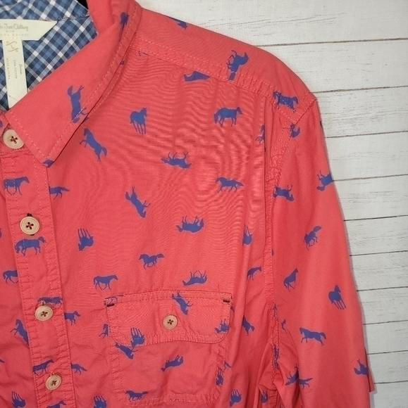 MATILDA JANE CLOTHING W JOANNA GAINES RED BUTTON DOWN W BLUE HORSES, SZ LARGE - Picture 3 of 7